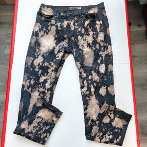 West 49 jeans skateboarder men's size 32 black tie-dye acid washed skinny fit